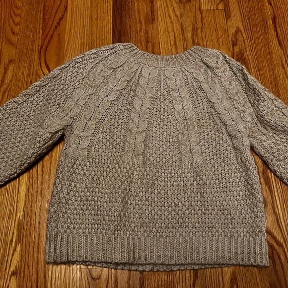 Copper key sweater for kids- good condition - Picture 3 of 4